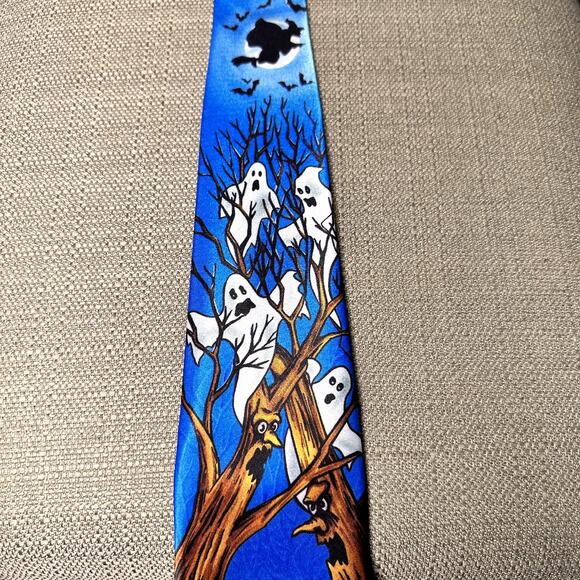 Halloween Scary Haunted House Ghost Neck Tie Vintage - Picture 3 of 5